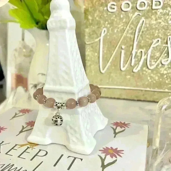 Purple Quartz Handmade Crystal Bracelet - Picture 8 of 9